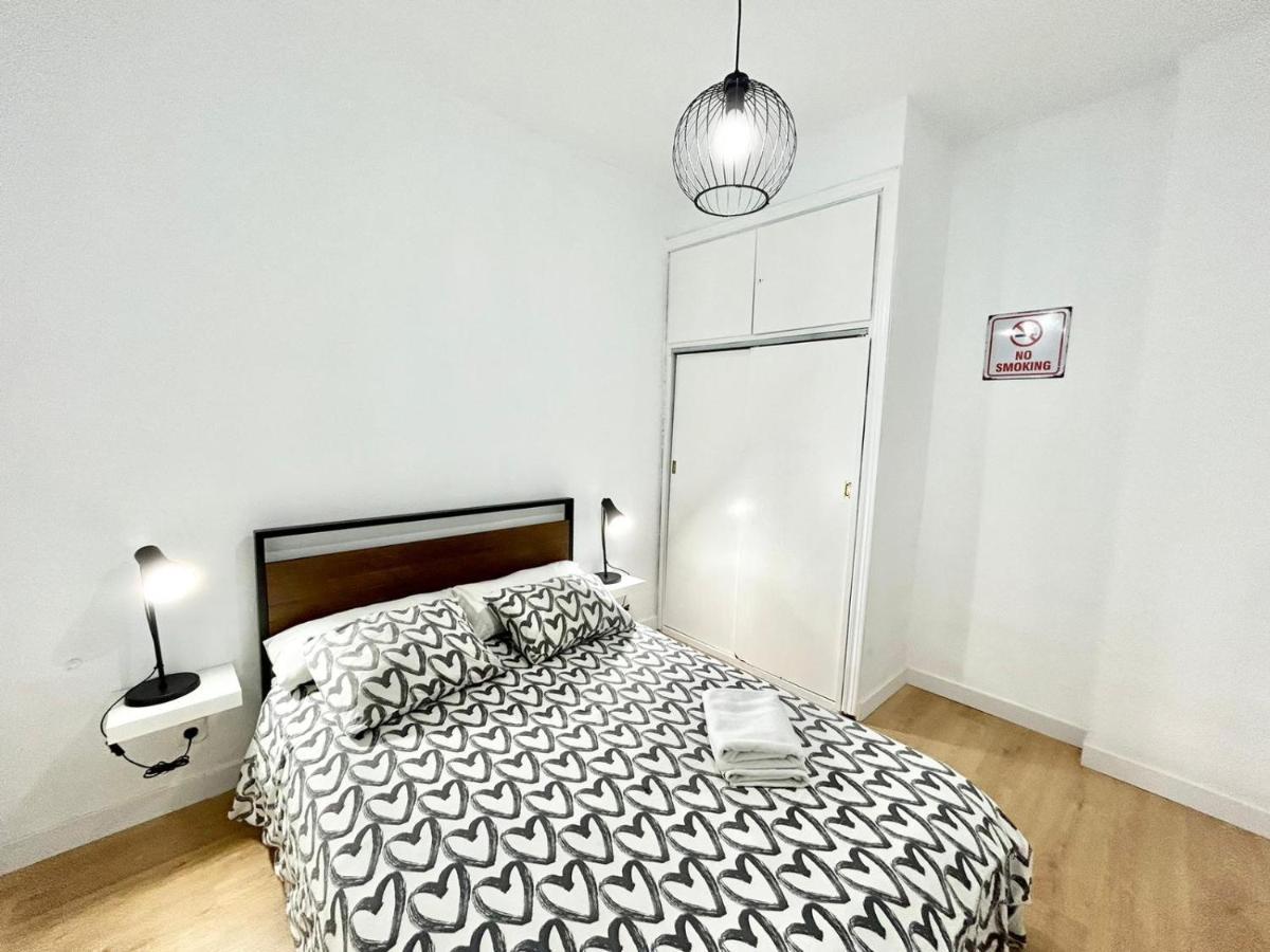 Plaza Rio A Apartman Madrid Kültér fotó